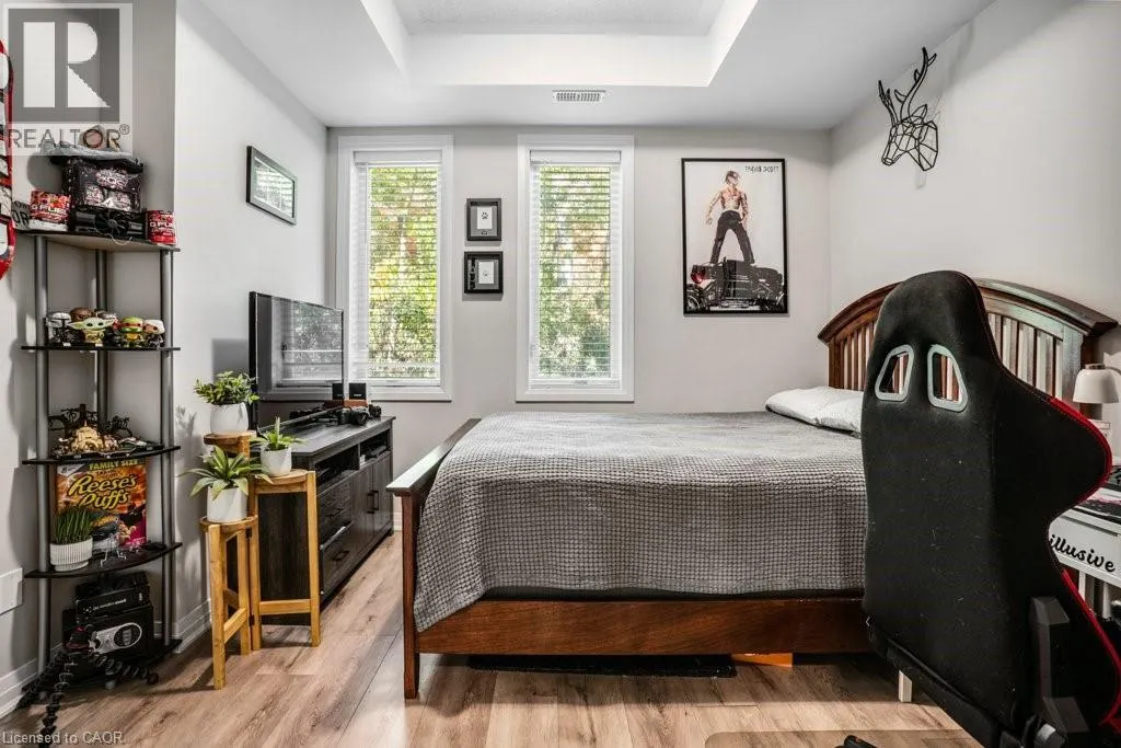 25 ISHERWOOD Avenue Unit# 32, #32