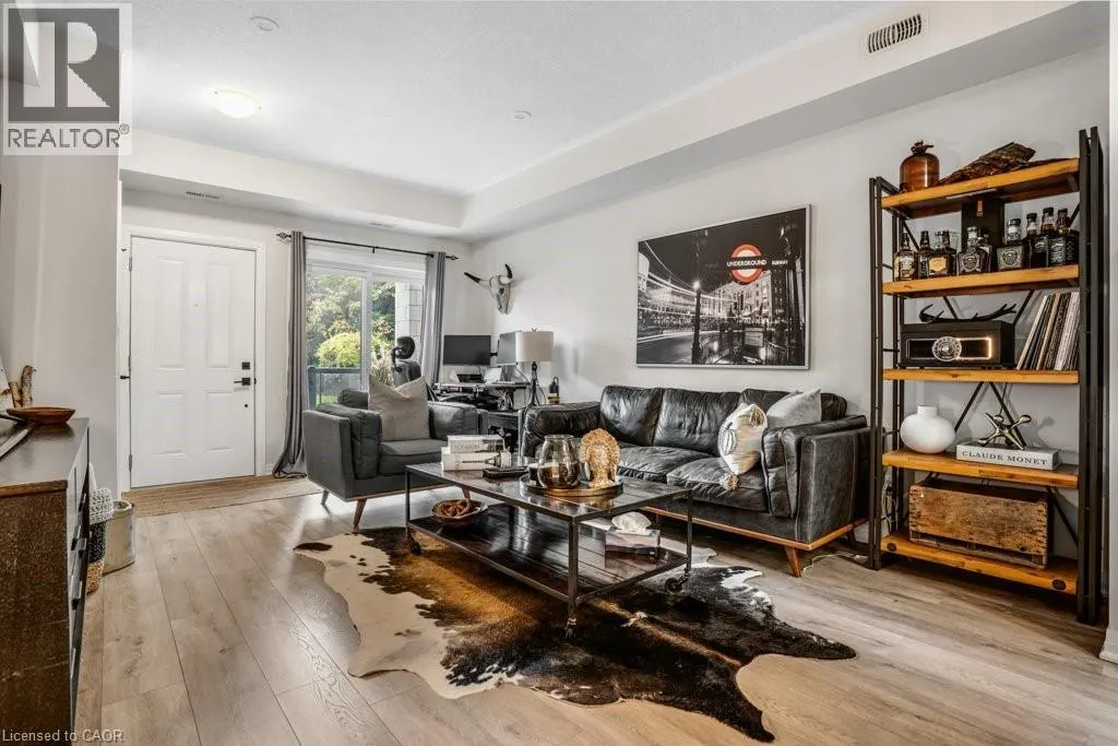 25 ISHERWOOD Avenue Unit# 32, #32