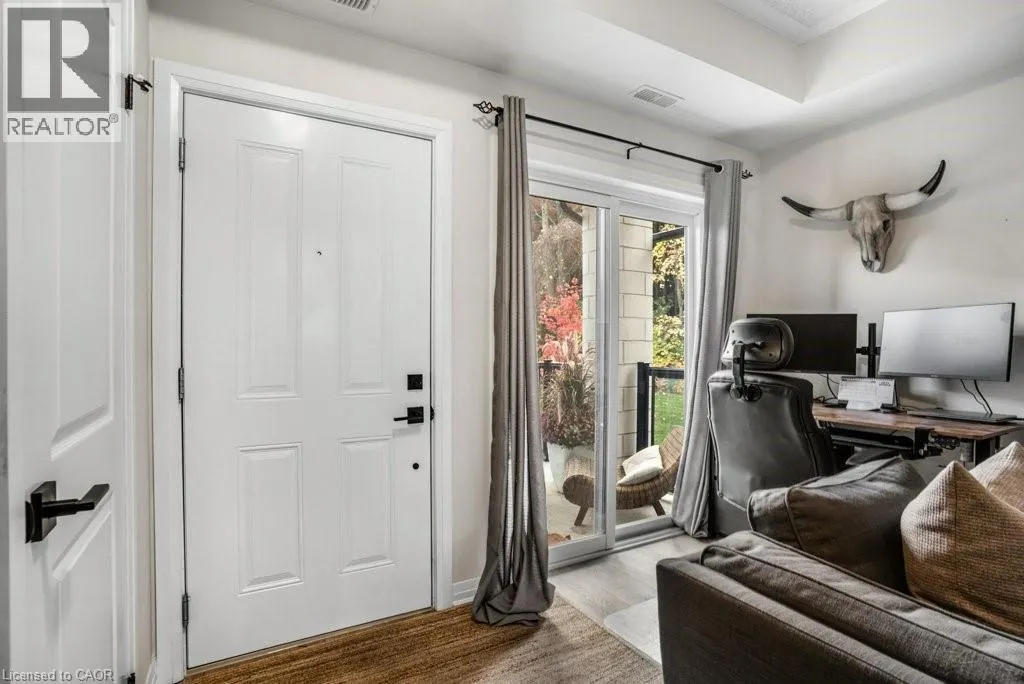 25 ISHERWOOD Avenue Unit# 32, #32