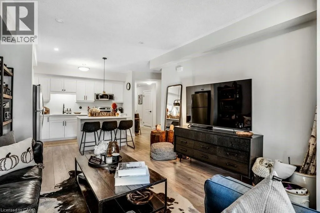 25 ISHERWOOD Avenue Unit# 32, #32