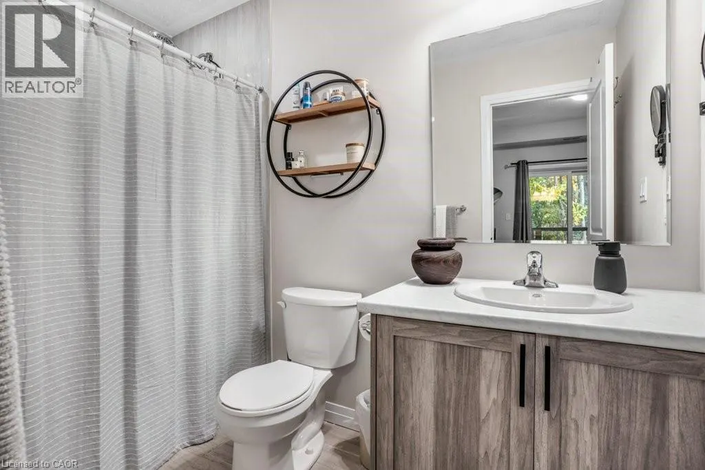 25 ISHERWOOD Avenue Unit# 32, #32