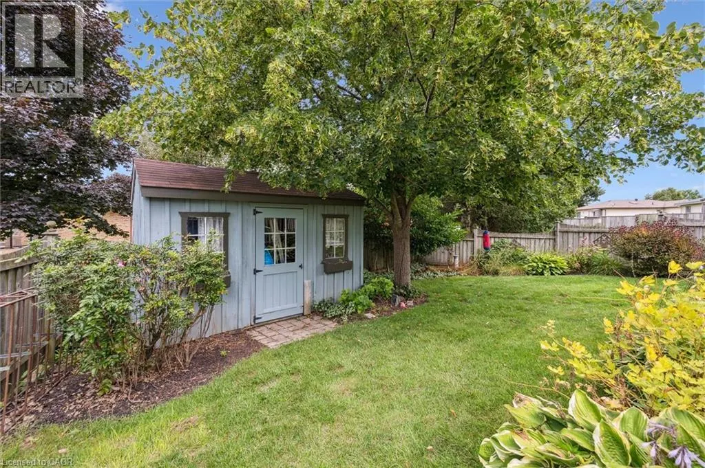 7 EASTVIEW Drive