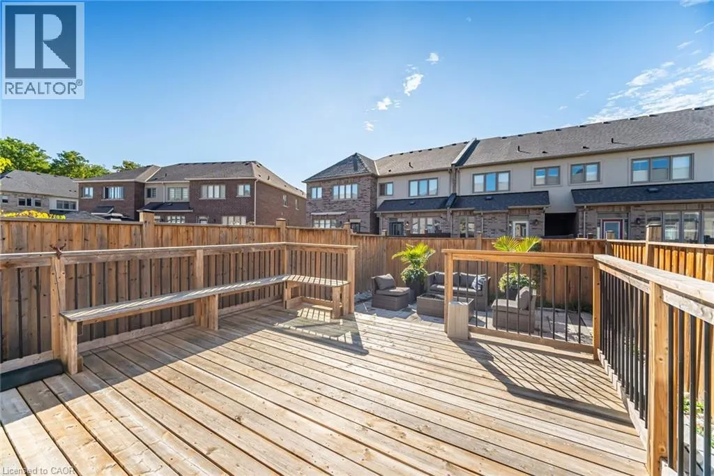 7 LADY EVELYN Crescent