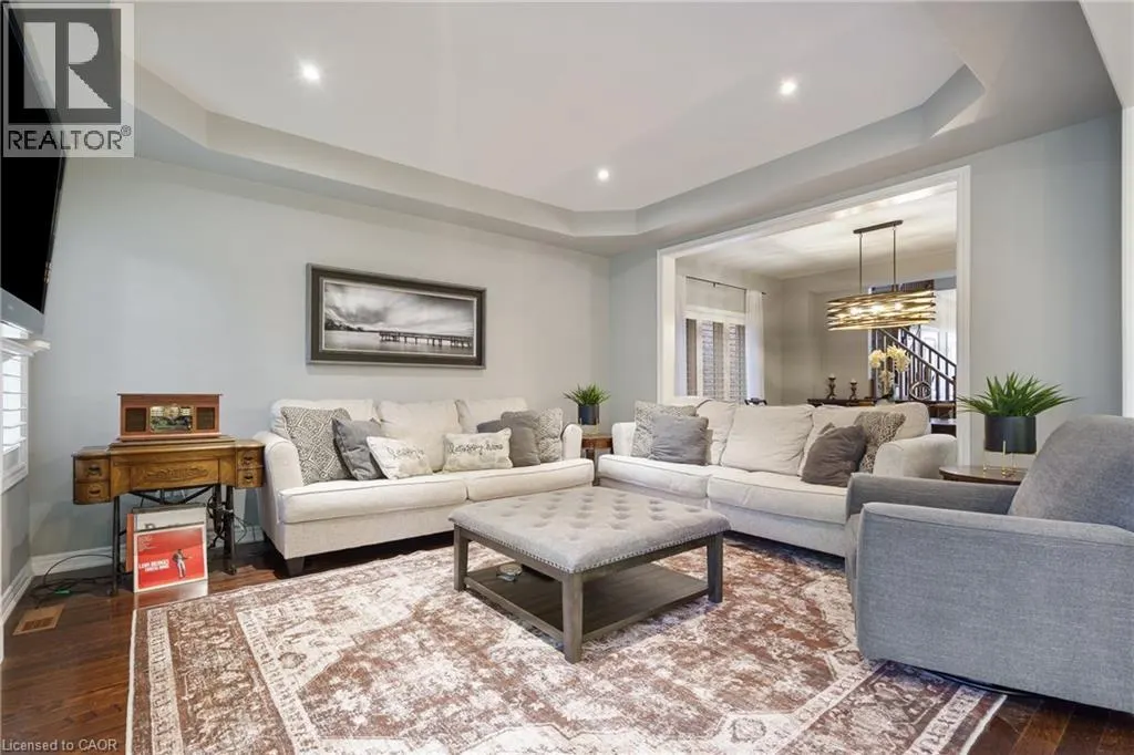 333 VALRIDGE Drive