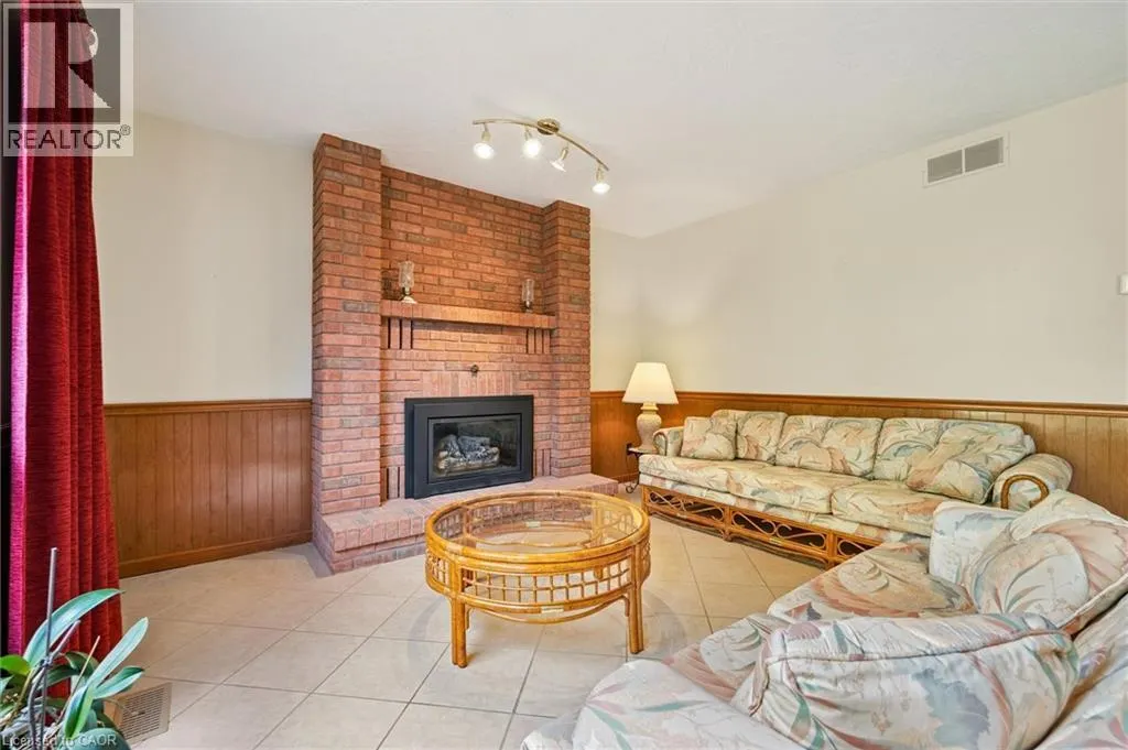 172 MAYBERRY Court