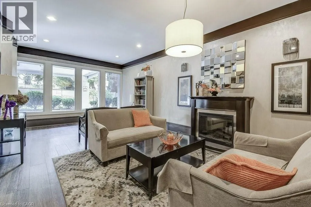 67 CAROLINE Street S Unit# 9D, #9D
