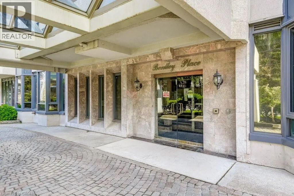 67 CAROLINE Street S Unit# 9D, #9D