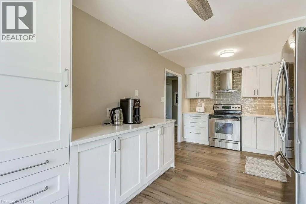 67 CAROLINE Street S Unit# 9D, #9D