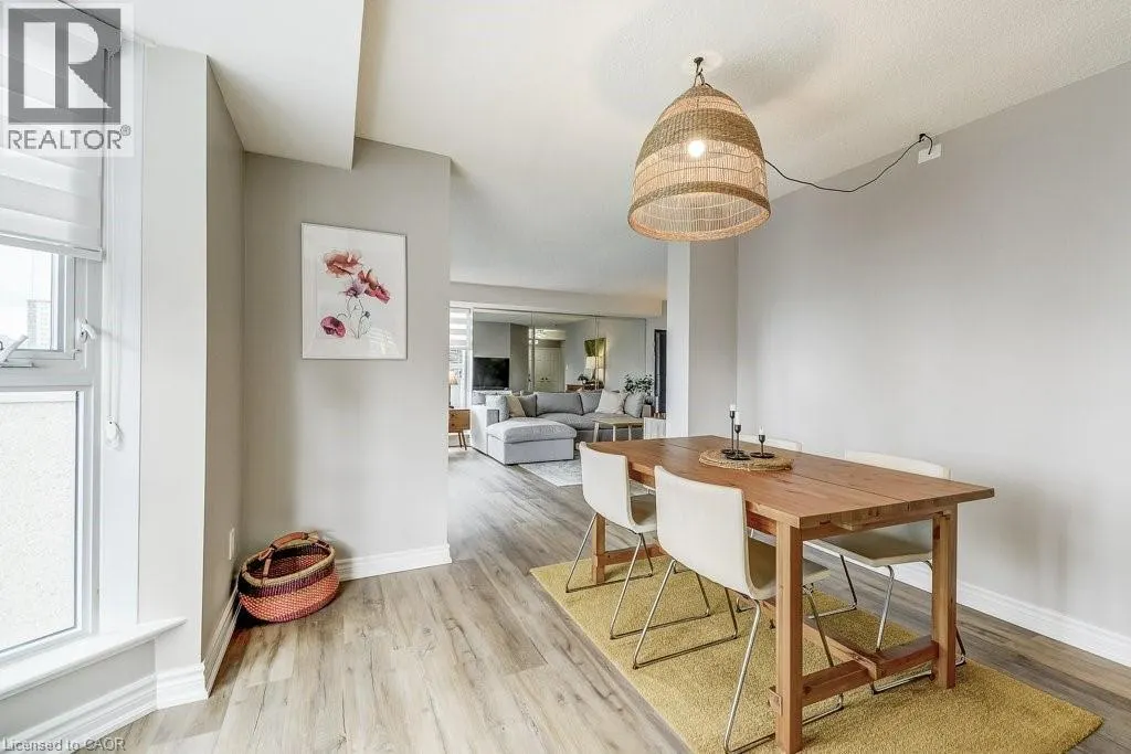 67 CAROLINE Street S Unit# 9D, #9D