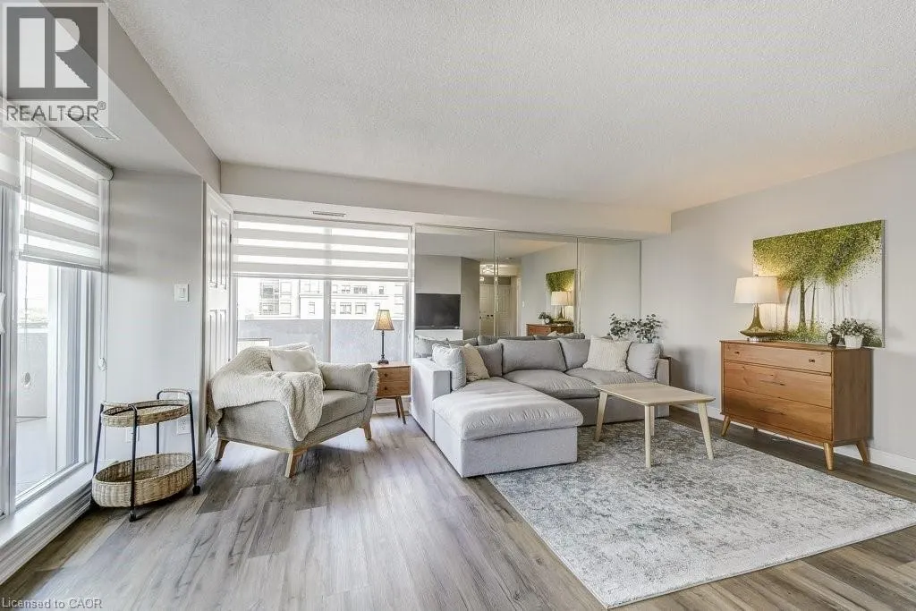 67 CAROLINE Street S Unit# 9D, #9D