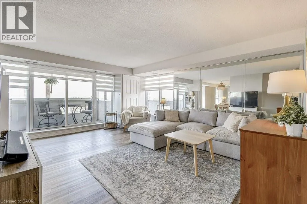 67 CAROLINE Street S Unit# 9D, #9D