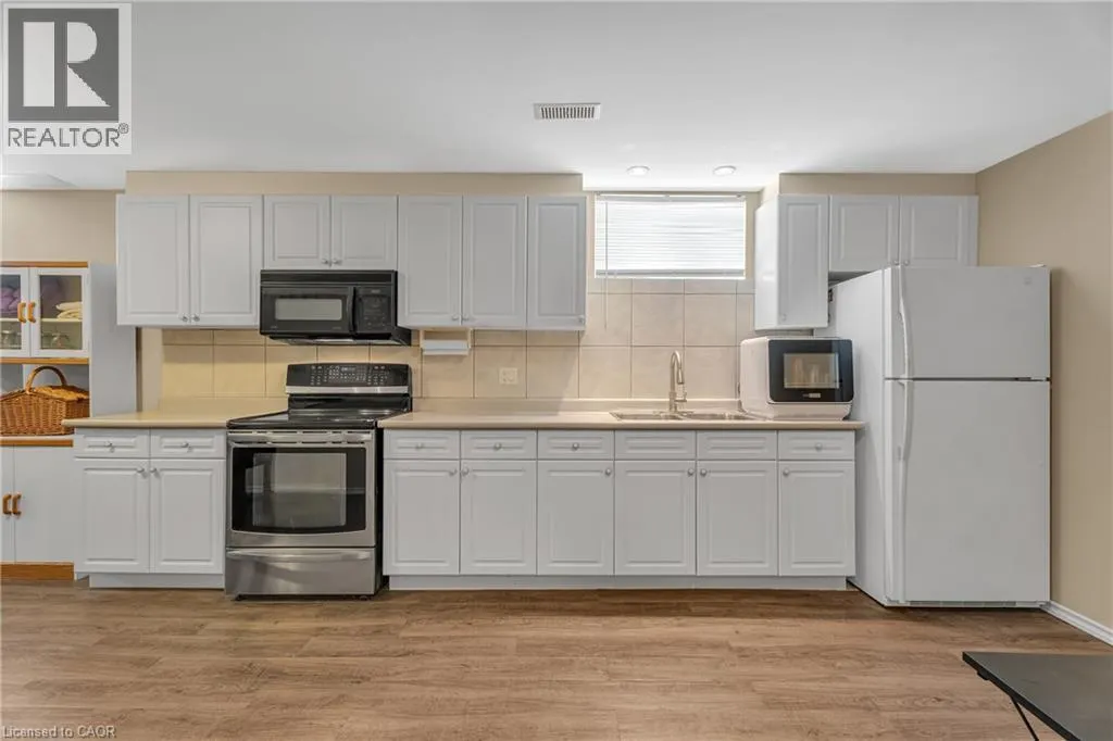 2 VINEHILL Drive