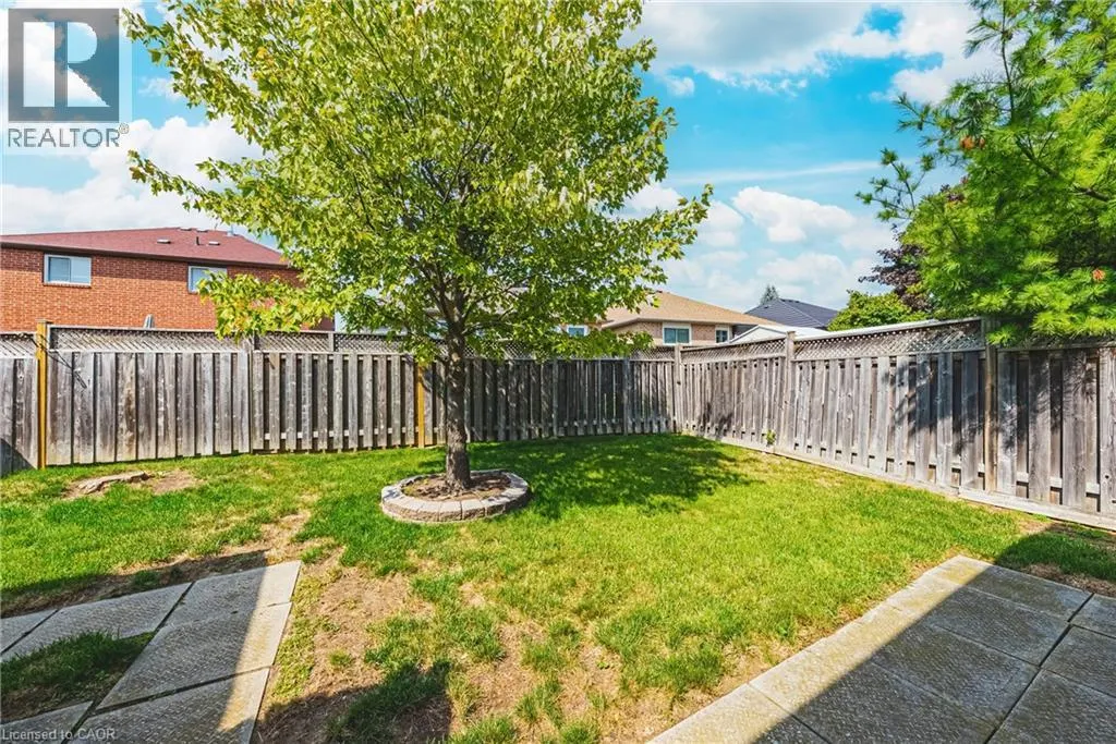 12 SUMMERFIELD Crescent