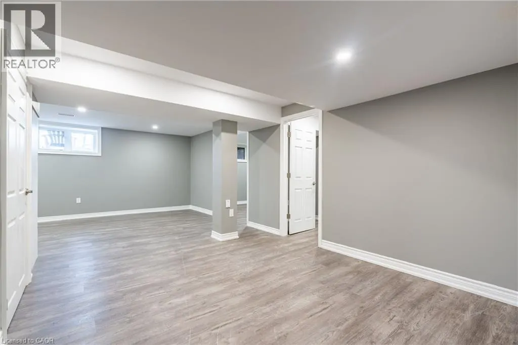 8561 DOGWOOD Crescent