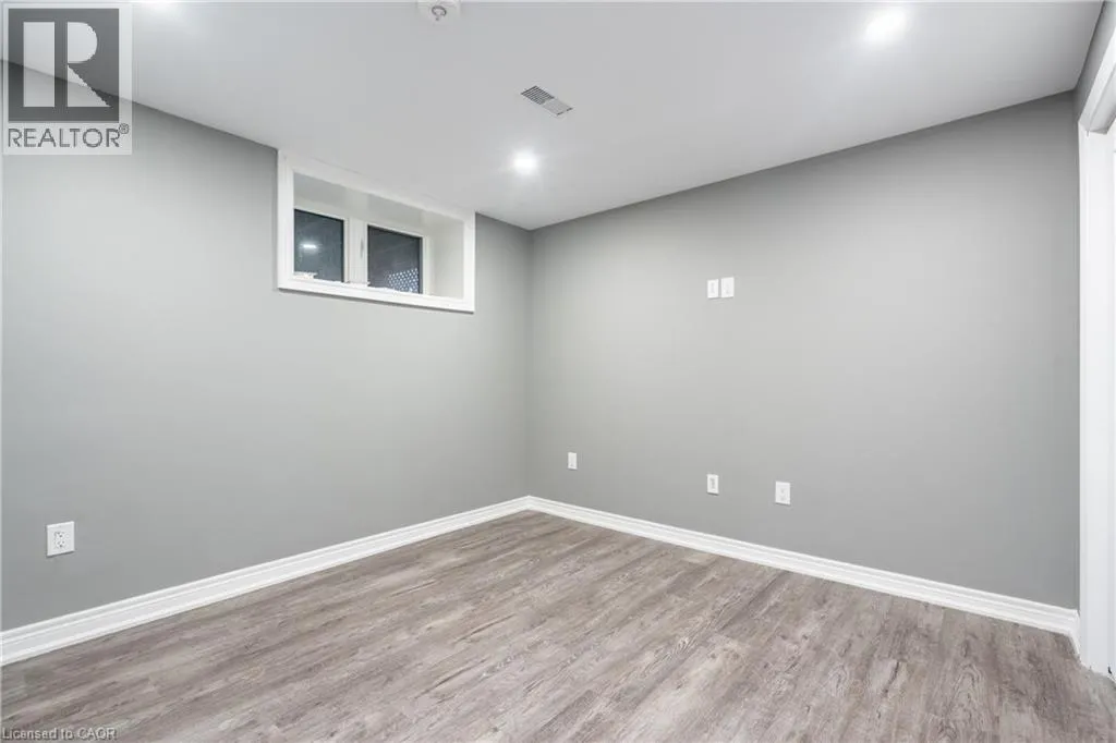 8561 DOGWOOD Crescent