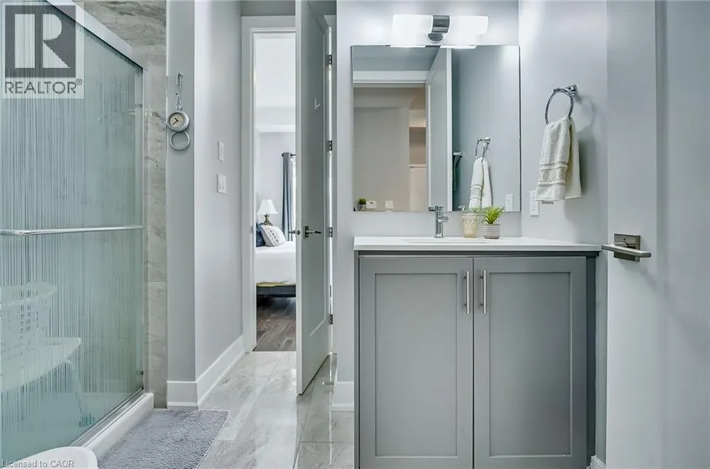 4040 UPPER MIDDLE Road Unit# 103, #103