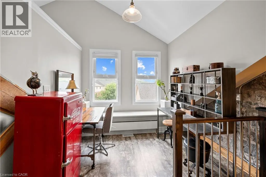 25 CONCESSION Street Unit# 201, #201