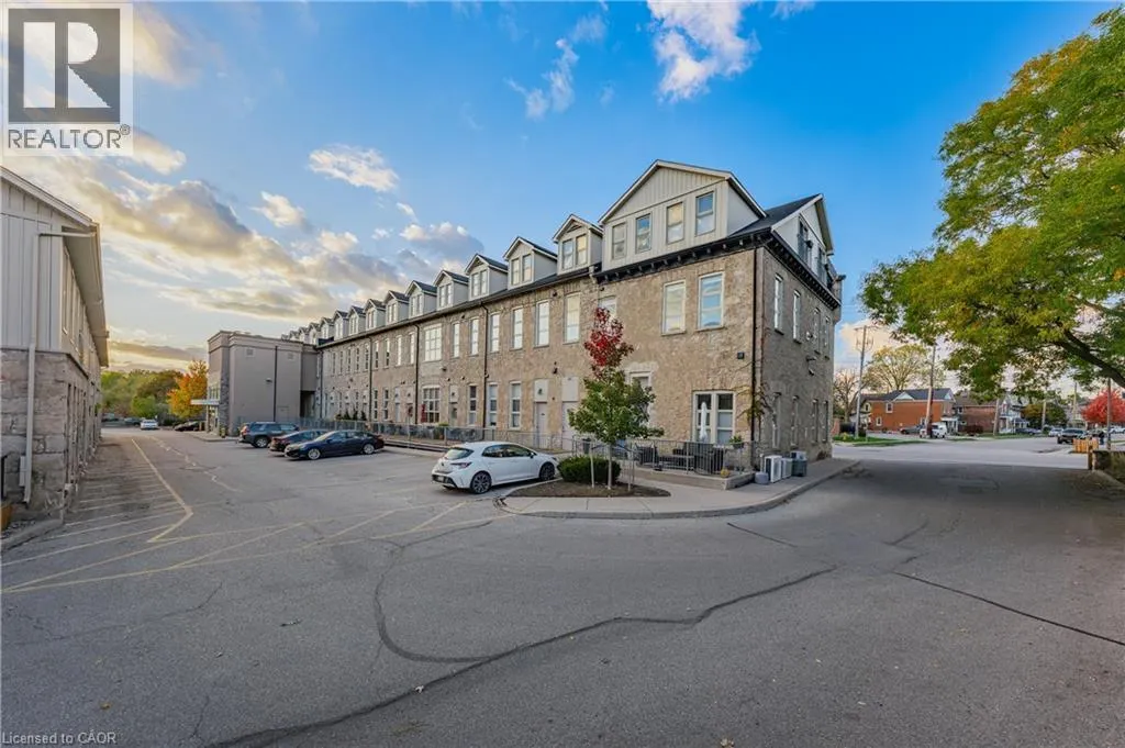25 CONCESSION Street Unit# 201, #201