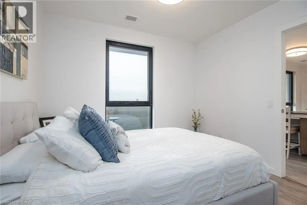 181 KING Street S Unit# 1605, #1605