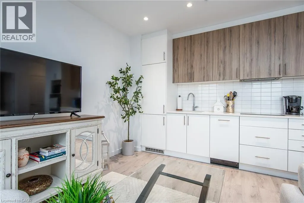 181 KING Street S Unit# 1605, #1605