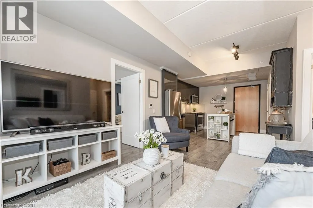 15 PRINCE ALBERT Boulevard Unit# 405, #405