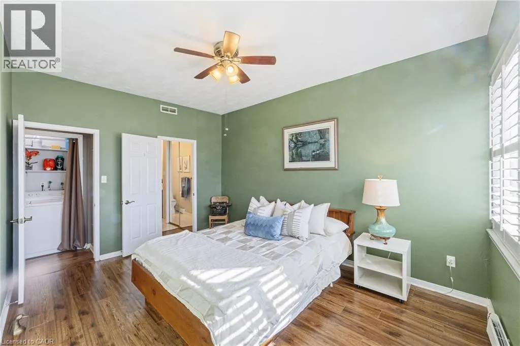 30 HARRISFORD Street Unit# 1104, #1104