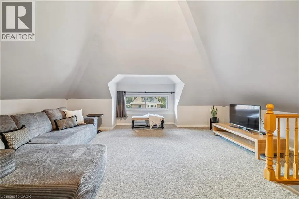 119 PROSPECT Street S