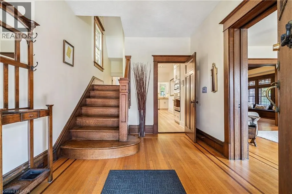 119 PROSPECT Street S