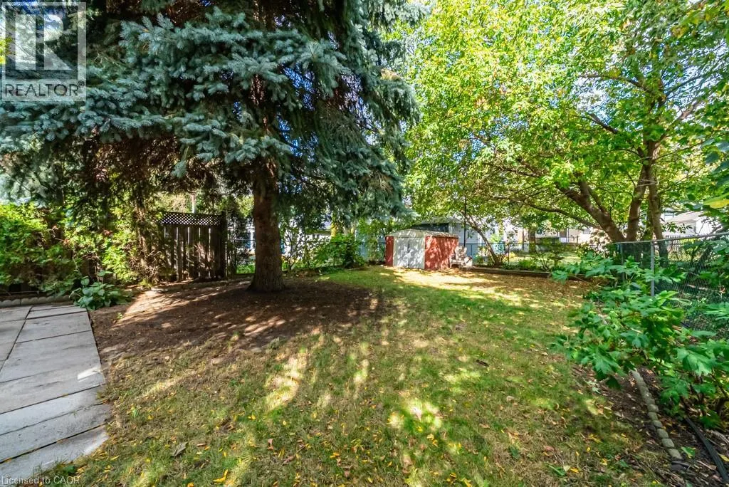 1089 MEREDITH Avenue