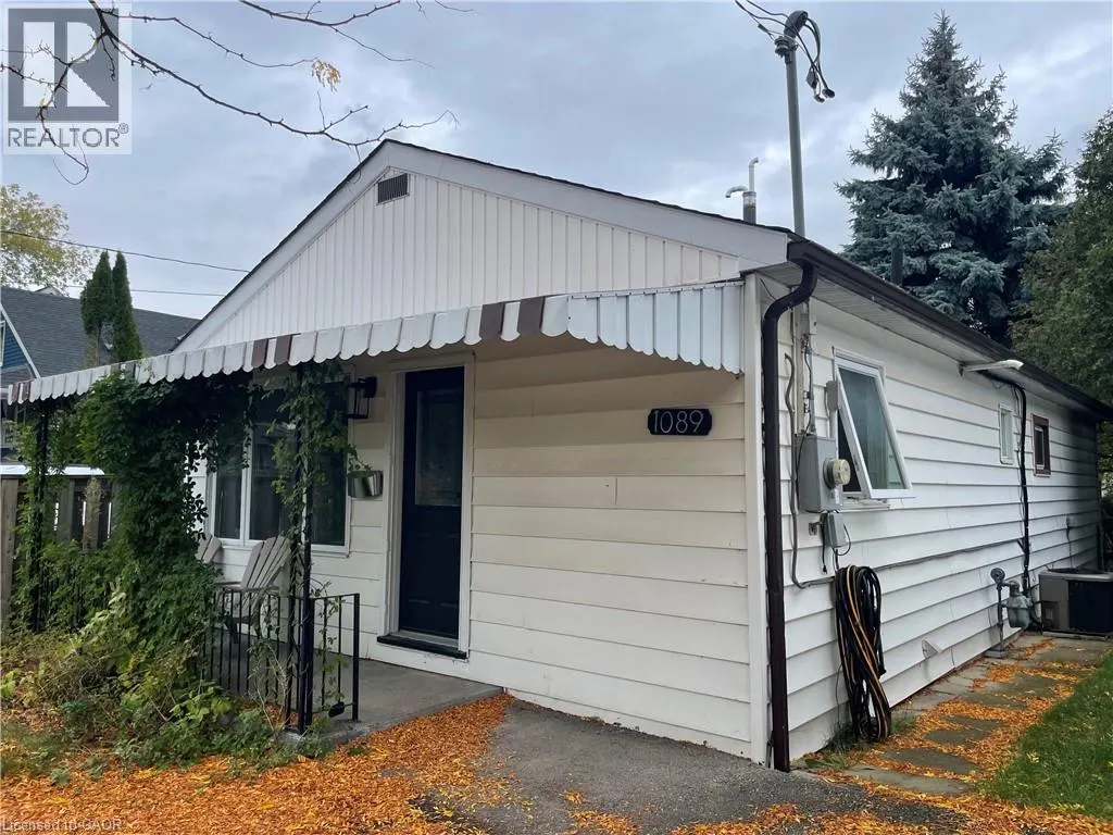 1089 MEREDITH Avenue