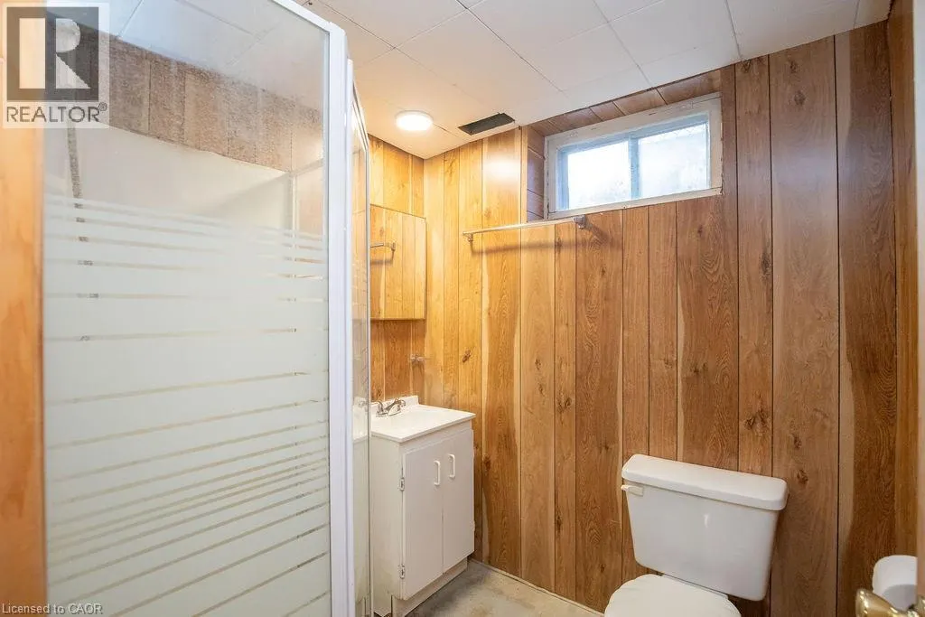 313 BARTON Street W