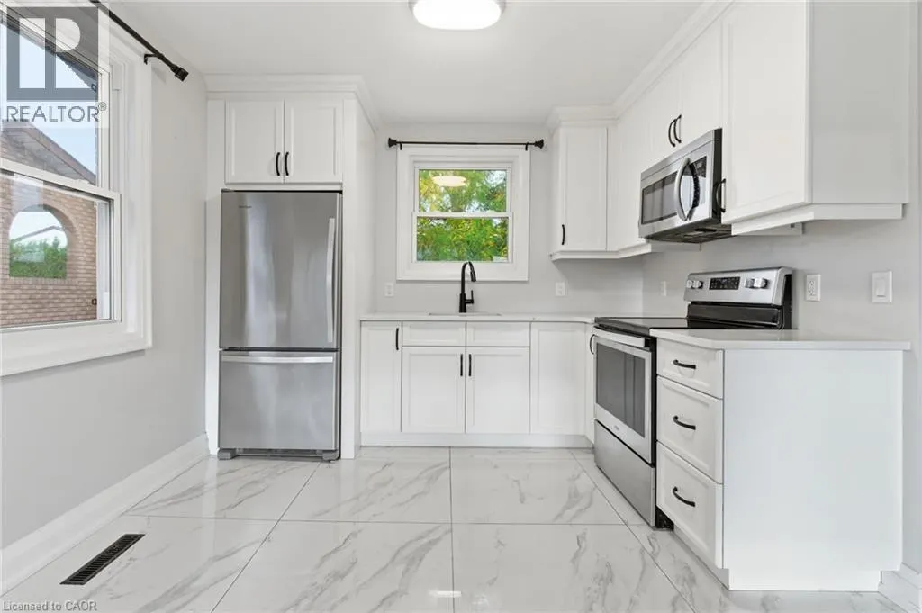 558 ROSSEAU Road