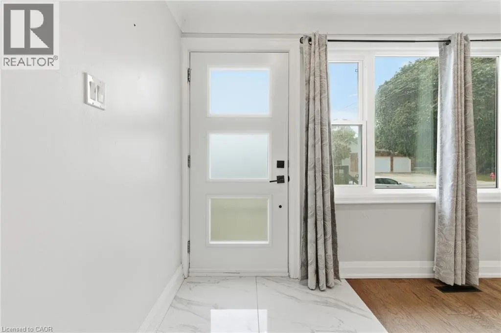 558 ROSSEAU Road