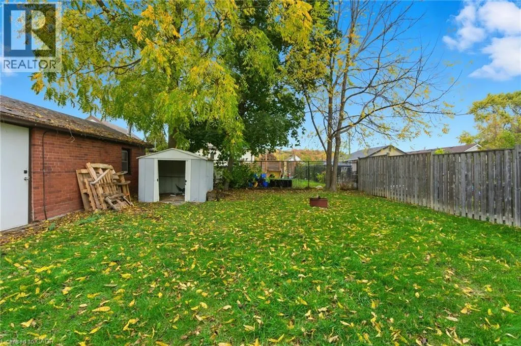558 ROSSEAU Road