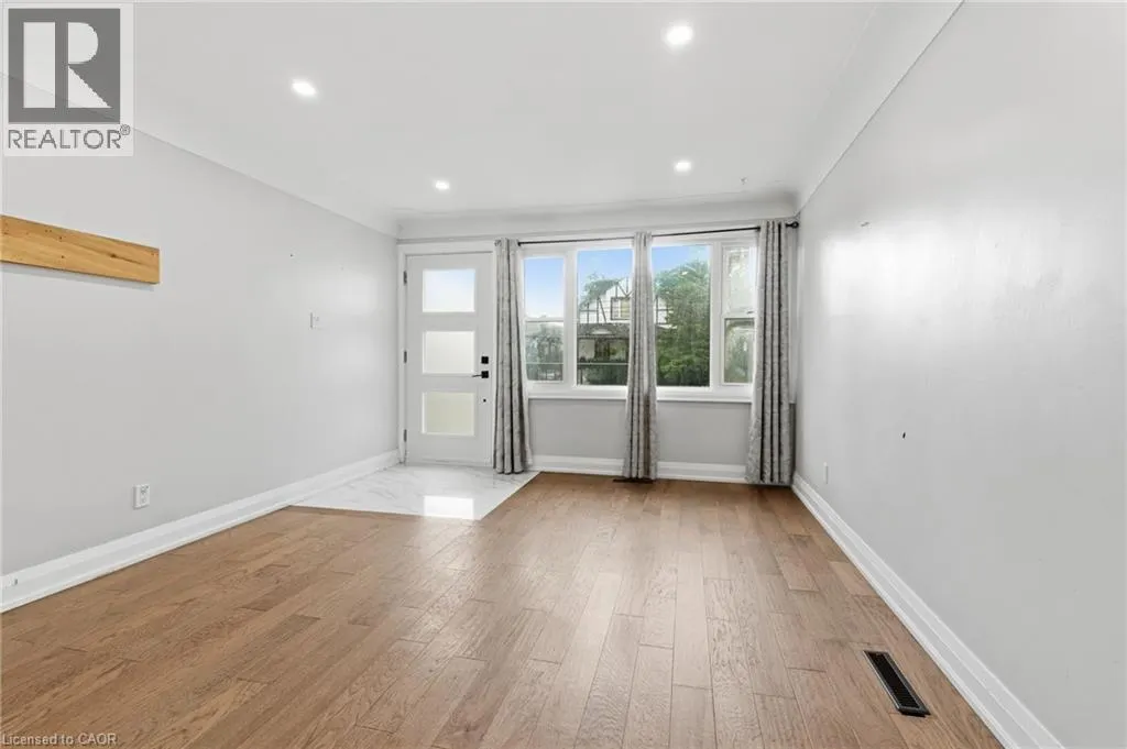 558 ROSSEAU Road