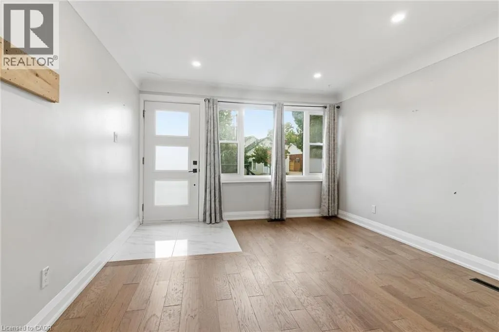 558 ROSSEAU Road