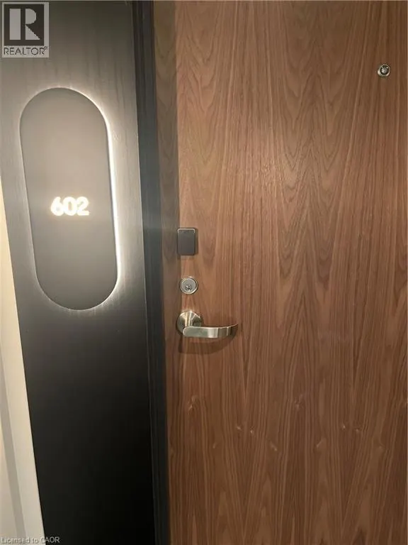 25 WELLINGTON Street S Unit# 602, #602