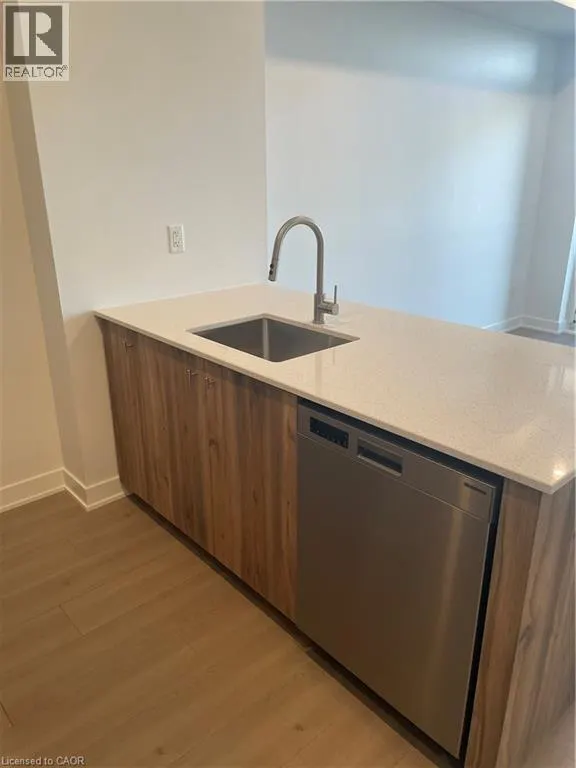 25 WELLINGTON Street S Unit# 602, #602