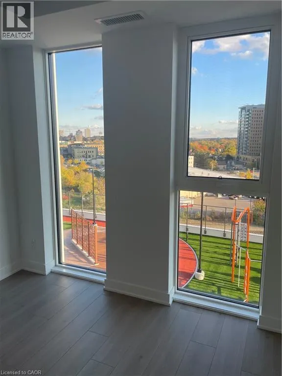 25 WELLINGTON Street S Unit# 602, #602