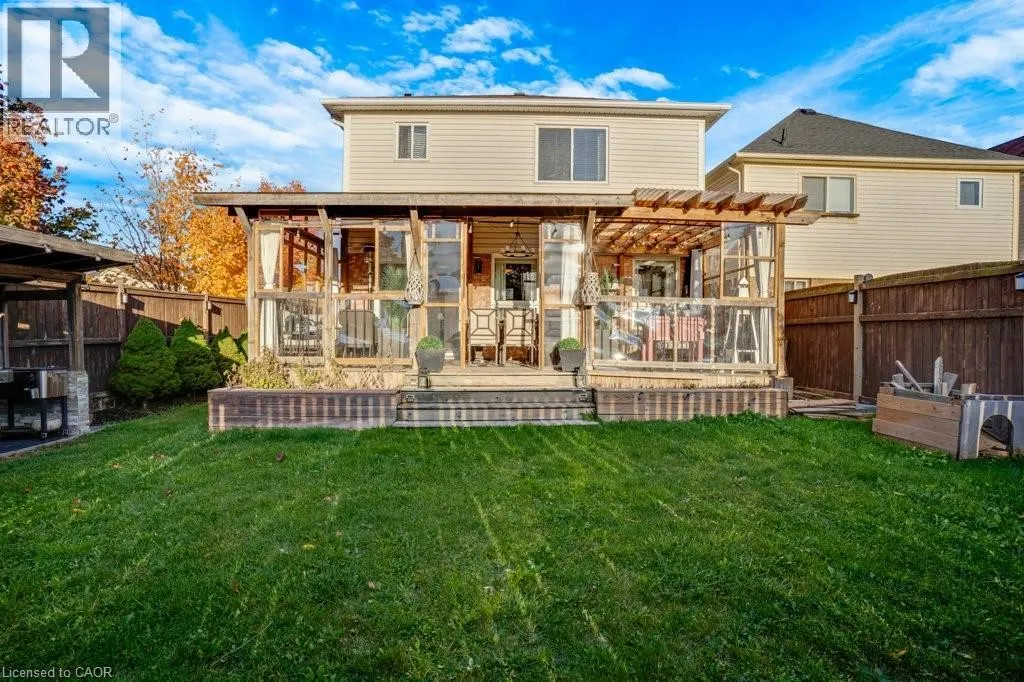 4 SWIFT Crescent