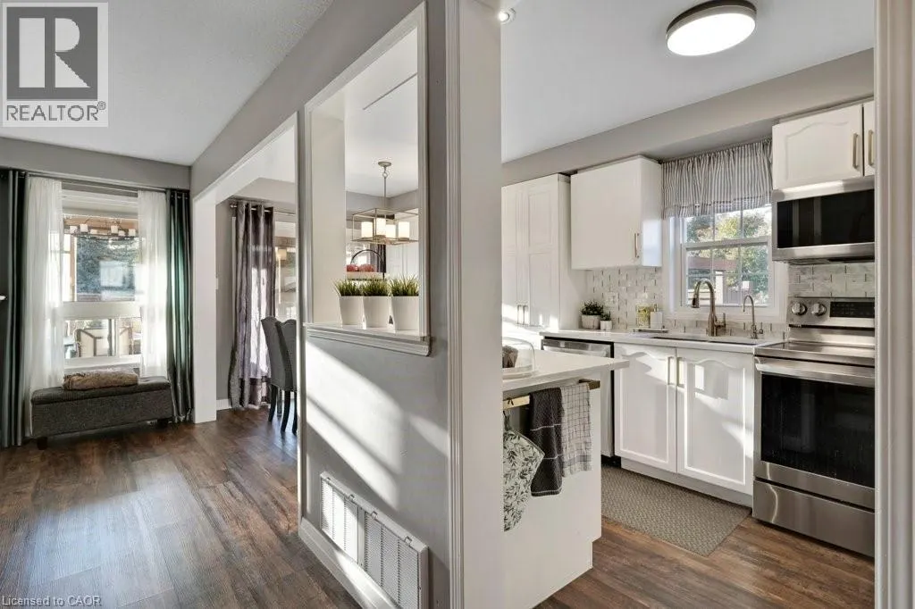 4 SWIFT Crescent