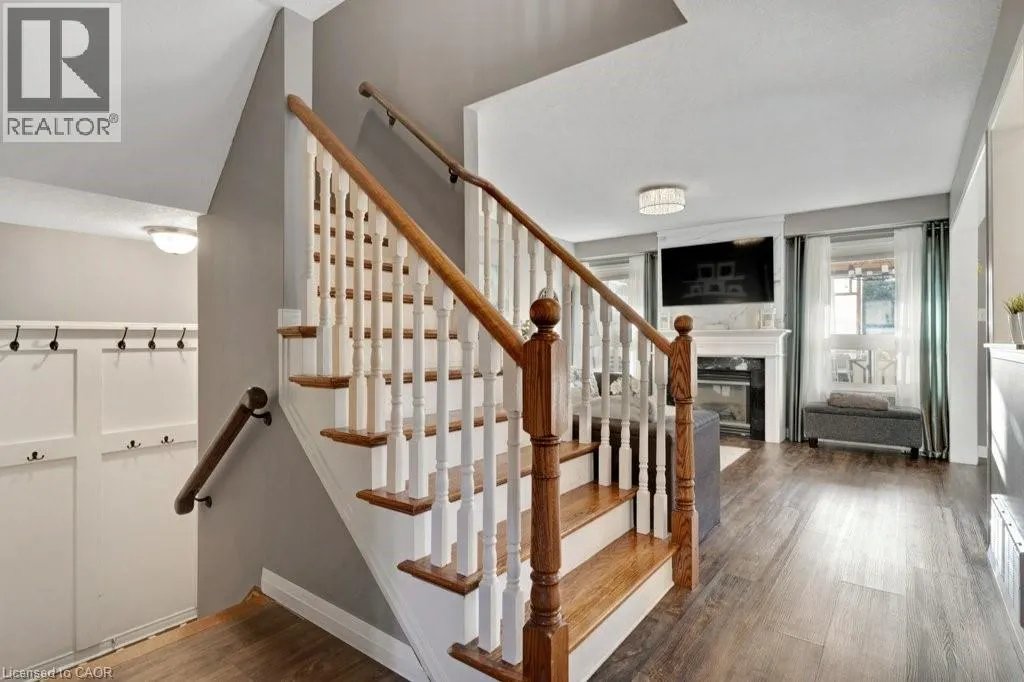 4 SWIFT Crescent
