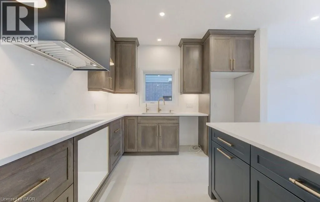 54 JACOB DETWEILLER Drive