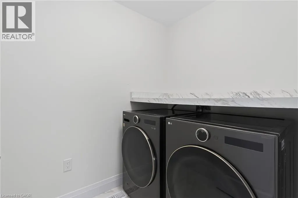 209 JEFFREY Place