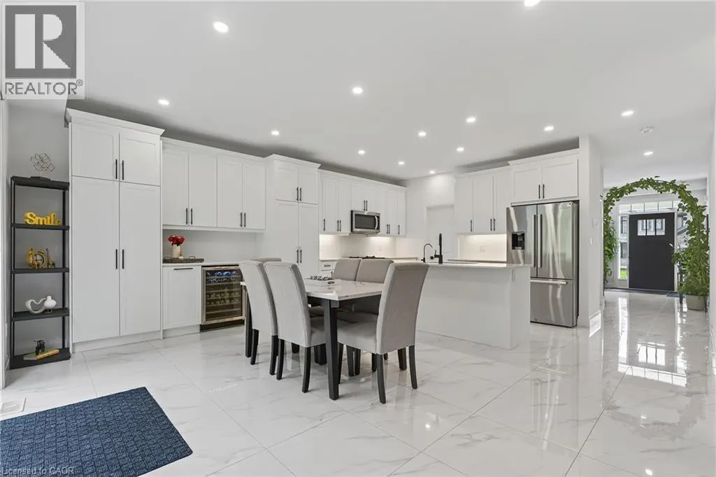 209 JEFFREY Place