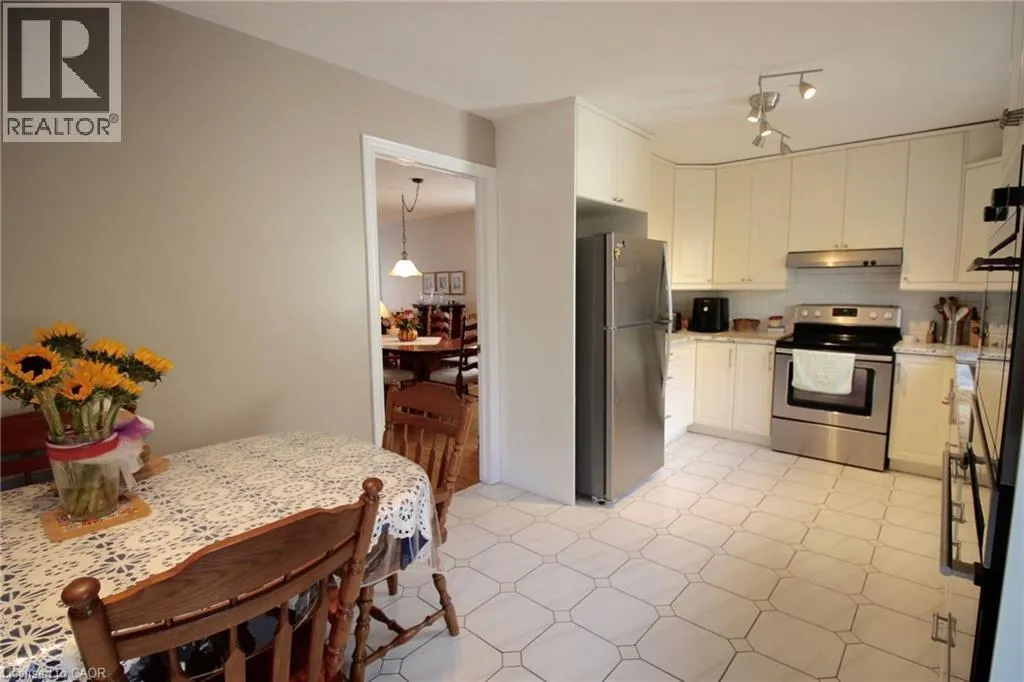 153 MEADOWBROOK Drive