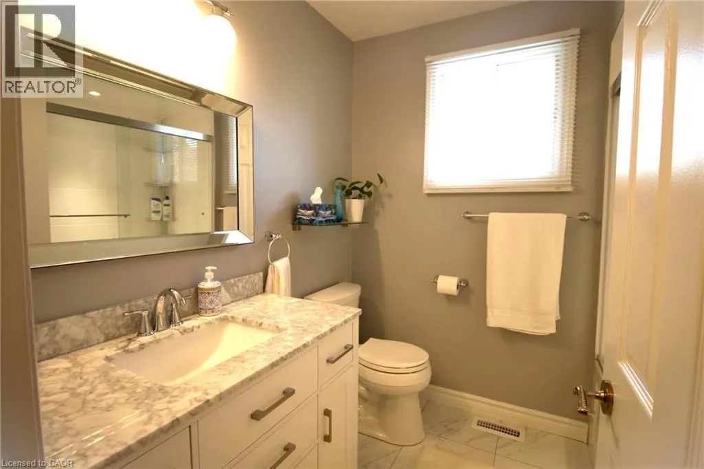 153 MEADOWBROOK Drive