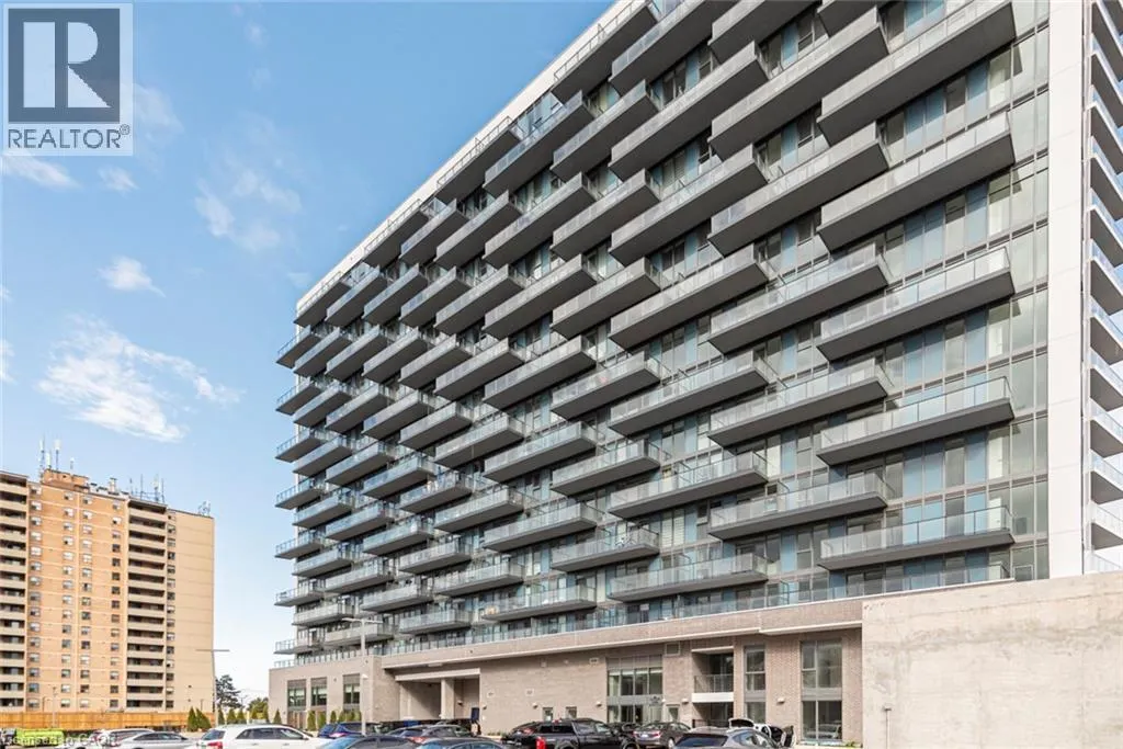 2782 BARTON Street E Unit# 813, #813