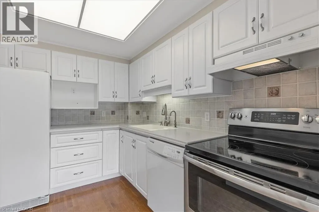 405 ERB Street W Unit# 507, #507