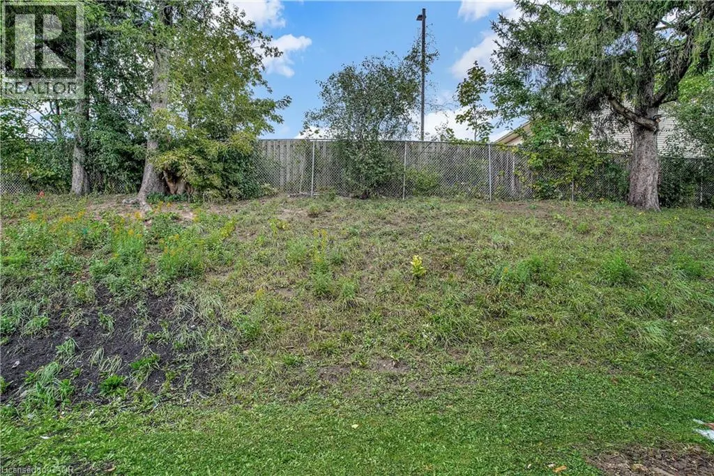 162 JANSEN Avenue Unit# 25, #25